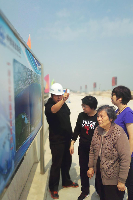 市民參觀海灣隧道圍堰大堤